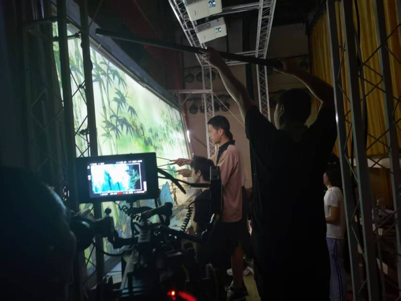 成都宣传片拍摄公司：多机位切换录制，不错过任何一个精彩瞬间